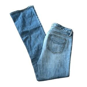 GAP low rise bootcut light wash denim jeans size 6 Long